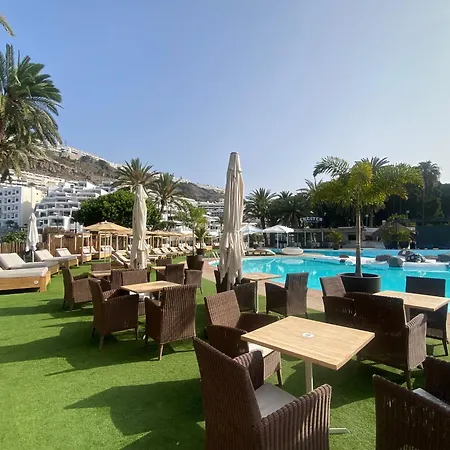 Modern With Sea View Nearby The